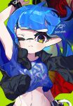  1girl black_jacket blue_shirt closed_mouth commentary crop_top cropped_shirt dated floating_hair green_background highres inkling inkling_girl inkling_player_character jacket long_hair multicolored_jacket navel one_eye_closed open_clothes open_jacket pointy_ears print_shirt red_jacket rukaill_k shirt signature simple_background solo splatoon_(series) splatoon_3 standing tentacle_hair two-sided_fabric two-sided_jacket two-tone_jacket 
