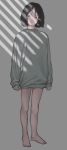  1girl arms_at_sides asian bangs bare_legs barefoot black_eyes black_hair character_request closed_mouth copyright_request full_body grey_background grey_shirt grey_theme highres kondate_(inugrm) light_smile long_sleeves looking_at_viewer messy_hair parted_bangs shirt shirt_tug short_hair simple_background sleeves_past_wrists solo standing sweatshirt toes 