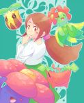 1girl :d aroma_lady_(pokemon) bellossom blush brown_eyes brown_hair closed_mouth commentary_request creature gen_1_pokemon gen_2_pokemon green_background long_hair long_sleeves looking_at_viewer open_mouth pokemon pokemon_(creature) ponytail sidelocks simple_background smile sunkern tied_hair toge_nbo vileplume 