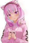  1girl absurdres animal_ear_fluff animal_ears aqua_hair bangs black_hairband blunt_bangs blush cat_ears commentary_request eyebrows_visible_through_hair hair_ornament hairband headphones headphones_around_neck highres hitsujisnow hololive long_sleeves looking_at_viewer minato_aqua multicolored_hair pajamas pink_hair pink_pajamas purple_eyes short_hair simple_background solo two-tone_hair virtual_youtuber white_background 
