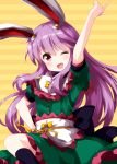  1girl animal_ears apron bangs bow bunny_ears cosplay dress eyebrows_visible_through_hair green_dress hair_between_eyes hand_on_hip highres index_finger_raised long_hair one_eye_closed open_mouth pink_eyes pointing pointing_up puffy_short_sleeves puffy_sleeves purple_eyes reisen_udongein_inaba ruu_(tksymkw) short_sleeves smile solo striped striped_background teireida_mai teireida_mai_(cosplay) touhou waist_apron white_apron yellow_background yellow_bow 