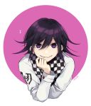  1boy artist_name bangs blush checkered checkered_neckwear checkered_scarf commentary_request danganronpa_(series) danganronpa_v3:_killing_harmony flipped_hair grin hair_between_eyes hand_up long_sleeves looking_at_viewer male_focus musical_note musical_note_print ouma_kokichi pink_background purple_eyes purple_hair scarf shiny shiny_hair smile solo straitjacket upper_body white_background y0e0k 