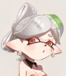  1girl :o bare_shoulders bow-shaped_hair breasts cleavage cross-shaped_pupils detached_collar earrings facepaint grey_hair highres inkling jewelry marie_(splatoon) medium_breasts mole mole_under_eye object_on_head official_alternate_costume open_mouth plum0o0 pointy_ears red_eyes short_eyebrows short_hair solo splatoon_(series) splatoon_3 symbol-shaped_pupils tentacle_hair upper_body 