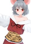  1girl alternate_costume animal_ears animal_print bare_shoulders blush cherry_blossoms closed_mouth commentary_request cosplay dakuazu grey_hair highres looking_at_viewer loose_clothes medium_hair mouse_ears mouse_girl nazrin paid_reward_available red_eyes simple_background solo tiger_print toramaru_shou toramaru_shou_(cosplay) touhou white_background 