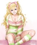  1girl blonde_hair breasts cleavage commentary_request count0x00 feet_out_of_frame grey_eyes grin hairband highres hooded_shirt kantai_collection large_breasts long_hair long_sleeves minneapolis_(hinamatsuri)_(kancolle) minneapolis_(kancolle) minneapolis_kai_(kancolle) multicolored_shirt multicolored_socks pink_hairband shirt shorts simple_background smile socks solo striped_clothes striped_shirt striped_socks two_side_up white_background 