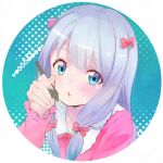  1girl anxflower bangs blue_eyes blush bow collarbone eromanga_sensei eyebrows_visible_through_hair hair_bow holding holding_pen izumi_sagiri long_hair long_sleeves looking_at_viewer open_mouth pen pink_bow pink_hair round_image shiny shiny_hair silver_hair solo upper_body white_background 