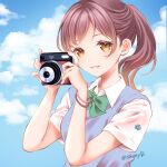  1girl bangs blue_sky bow breasts brown_hair camera cloud cloudy_sky collared_shirt commentary_request day eyebrows_behind_hair green_bow hands_up highres holding holding_camera long_hair looking_at_viewer medium_breasts original outdoors ponytail red_eyes school_uniform sheepd shirt short_sleeves sky solo sweater_vest twitter_username upper_body white_shirt 