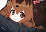  :3 animal_ears big_eyes black_hair blush bow brown_eyes brown_gloves brown_hair dachshund_(kemono_friends)_(nyifu) dog_ears dog_girl dog_tail ear_ribbon eyebrows_visible_through_hair gloves hair_bow kemono_friends lap_pillow looking_at_viewer multicolored_hair nyifu original pink_bow short_hair tail two-tone_hair 