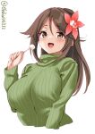  1girl :d amagi_(kancolle) blush breasts brown_hair commentary_request ebifurya eyebrows_visible_through_hair flower green_sweater hair_flower hair_ornament hand_up highres kantai_collection large_breasts long_hair long_sleeves looking_at_viewer mole mole_under_eye open_mouth simple_background smile solo sweater turtleneck twintails upper_body white_background 