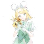 1girl blonde_hair blue_eyes bow bowtie buttons center_frills chinese_commentary closed_mouth commentary_request cowboy_shot dress eyelashes flower frilled_dress frills gloves green_bow green_bowtie green_dress hair_bow happy highres holding holding_flower kagamine_rin looking_at_viewer puffy_short_sleeves puffy_sleeves shenhai_five shirt short_hair short_sleeves simple_background sleeveless sleeveless_dress smile solo sunflower vocaloid waist_bow white_background white_bow white_gloves white_shirt white_sleeves yellow_flower 