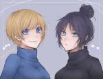  2girls alternate_costume apex_legends bangs black_hair black_sweater blonde_hair blue_sweater breasts character_name eyebrows_visible_through_hair grey_background hair_bun looking_at_viewer medium_breasts multiple_girls parted_bangs ribbed_sweater short_hair smile sorata_(fuyuki_15_50) sweater turtleneck turtleneck_sweater upper_body wattson_(apex_legends) wraith_(apex_legends) 