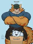 anthro art_vs_artist artist_logo artist_name barazoku belt big_muscles blue_background blue_clothing blue_shirt blue_topwear bottomwear brown_bottomwear brown_clothing brown_shorts cigarette cigarette_in_mouth clothing colored crossed_arms domestic_cat duo felid feline felis fingers front_view fur green_clothing green_hat green_headwear grey_body grey_fur hat headgear headwear hi_res humanoid_hands humor larger_anthro larger_male logo male mammal markings meme muscular muscular_anthro muscular_male object_in_mouth orange_body orange_fur pantherine phantasmbark shaded shirt shorts simple_background size_difference smaller_anthro smaller_male smile smirk smoke smoking smoking_cigarette smug spanish_description spanish_text sparkles striped_markings stripes tail teeth text tiger topwear