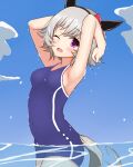  1girl ;d animal_ears armpits arms_up bangs bare_arms bare_shoulders black_hairband blue_sky blue_swimsuit blush bow breasts cloud commentary_request covered_navel curren_chan_(umamusume) day ear_bow eyebrows_visible_through_hair grey_hair hairband horse_ears looking_at_viewer one-piece_swimsuit one_eye_closed open_mouth outdoors purple_eyes red_bow sky small_breasts smile solo sonosakiburi swimsuit umamusume water 