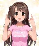  1girl \m/ asymmetrical_hair blush breasts brown_eyes brown_hair collarbone double_\m/ english_text hair_bun hair_intakes hands_up highres idolmaster idolmaster_cinderella_girls light_particles long_hair looking_at_viewer medium_breasts natsuya pink_shirt shimamura_uzuki shiny shiny_hair shirt side_ponytail sidelocks simple_background solo t-shirt tareme tongue tongue_out upper_body 