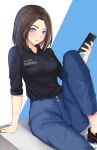  1girl absurdres black_shirt blue_eyes blue_pants bob_cut breasts brown_hair cellphone cube highres holding holding_phone looking_at_viewer md5_mismatch pants phone ralukiz resolution_mismatch samsung samsung_sam shirt simple_background sitting sitting_on_object small_breasts smartphone smile solo source_smaller 