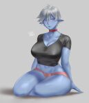  1girl black_shirt blue_skin breasts choker cleavage collarbone colored_skin full_body grey_hair highres hunyan large_breasts midriff navel original pink_shorts pointy_ears purple_eyes red_choker shirt short_hair short_sleeves shorts sitting smile solo 