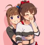  2girls ahoge black_shirt blue_scrunchie bow brown_hair closed_eyes commentary drill_hair eyebrows_visible_through_hair grin hair_bow hair_ornament hair_scrunchie hug hug_from_behind idolmaster idolmaster_million_live! kamille_(vcx68) laughing looking_at_viewer medium_hair multiple_girls pink_background ponytail print_scrunchie purple_eyes red_bow satake_minako scrunchie shadow shirt shirt_straps side_drill side_ponytail smile star_(symbol) star_print striped striped_shirt t-shirt white_shirt yokoyama_nao 