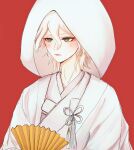  1boy a_po_(liuxiaobo0413) bangs blush brown_eyes closed_mouth commentary_request danganronpa_(series) danganronpa_2:_goodbye_despair fan folding_fan hair_between_eyes highres holding holding_fan hood hood_up japanese_clothes kimono komaeda_nagito long_neck looking_at_viewer male_focus paper_fan red_background short_hair simple_background solo upper_body 