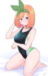  1girl bangs bare_arms bare_legs bare_shoulders barefoot bed_sheet black_swimsuit blue_eyes blush breasts closed_mouth commentary_request eyebrows_behind_hair go-toubun_no_hanayome green_ribbon hair_ribbon hand_up highres kujou_karasuma looking_at_viewer medium_breasts nakano_yotsuba one-piece_swimsuit ribbon seiza signature sitting solo swimsuit white_background 