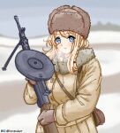 1girl bipod blonde_hair blue_eyes blurry blurry_background blush braid brown_headwear closed_mouth coat commentary day dp-27 dp28_(girls&#039;_frontline) english_commentary expressionless fur-trimmed_coat fur_hat fur_trim girls&#039;_frontline gun hat holding holding_gun holding_weapon light_machine_gun long_sleeves looking_at_viewer machine_gun military_coat military_hat military_uniform mittens outdoors snow soldier solo twitter_username twitter_x_logo uniform upper_body ushanka vkontakte_logo vkontakte_username voven weapon yellow_coat 