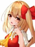  .me 1girl ascot bangs blonde_hair blush eyebrows_visible_through_hair fang flandre_scarlet hair_ribbon highres long_hair looking_at_viewer open_mouth red_ribbon ribbon simple_background solo touhou upper_body white_background yellow_neckwear 
