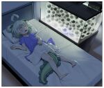  1girl agemmata ahoge barefoot bed bubble_hair_ornament colored_skin colored_tongue constricted_pupils fang fish_tank flat_chest frog_egg frog_girl green_hair green_skin green_tongue highres hospital_bed hospital_gown huge_ahoge indie_virtual_youtuber lying medium_hair night on_back open_mouth pillow rebbi_rompin red_eyes self-upload shaking short_twintails skin_fang spiral_cheeks sweat tadpole tadpole_tail thick_eyebrows towel traumatized twintails virtual_youtuber water_filter 
