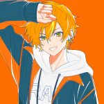  1boy arm_up blonde_hair commentary drawstring ear_chain fingernails green_eyes highres hood hood_down hoodie jacket jacket_over_hoodie linked_piercing llli_illli_illl long_sleeves looking_at_viewer male_focus multicolored_hair open_clothes open_jacket orange_background orange_hair piercing project_sekai shinonome_akito short_hair simple_background smile solo streaked_hair teeth two-tone_hair white_hoodie zipper 