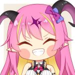  1girl arm_strap asymmetrical_horns bangs bare_shoulders blonde_hair bow bowtie breasts chest_harness closed_eyes commentary demon_girl demon_horns facing_viewer fpsmoe grin hair_ornament harness headphones headphones_around_neck heart hololive horn_bow horn_ornament horns long_hair mano_aloe multicolored_hair pink_hair pink_neckwear pointy_ears shirt sleeveless sleeveless_shirt smile solo teeth two-tone_hair virtual_youtuber 