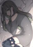  1boy asymmetrical_legwear bangs bed_sheet blunt_bangs blunt_ends brown_hair green_eyes green_hair gretel_(sinoalice) hinata_mizuiro legband long_hair looking_at_viewer lying male_focus on_bed on_side otoko_no_ko parted_lips pillow reality_arc_(sinoalice) sidelocks signature sinoalice solo thighhighs zettai_ryouiki 