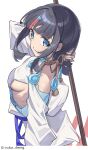  1girl absurdres bare_shoulders black_hair blue_eyes blue_ribbon blush breasts commentary fate/grand_order fate_(series) hair_ornament highres jewelry large_breasts long_sleeves looking_at_viewer magatama magatama_hair_ornament magatama_necklace medium_hair multicolored_hair necklace pink_streaks polearm puffy_long_sleeves puffy_sleeves ribbon seigaiha sideboob sideless_outfit sidelocks smile solo spear streaked_hair toukan utsumi_erice utsumi_erice_(lancer) weapon 