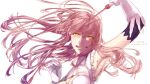  1girl armpits bakushi_(kaeritai0609) closed_mouth elbow_gloves fate/grand_order fate_(series) floating_hair gloves grin hair_between_eyes hand_up holding_riding_crop layered_gloves long_hair looking_at_viewer medb_(fate) medb_(fate)_(all) pink_hair riding_crop simple_background smile solo upper_body white_background white_gloves yellow_eyes 