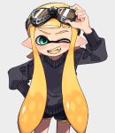  1girl adjusting_goggles aqua_eyes bangs black_shorts black_sweater blonde_hair blunt_bangs colored_tongue commentary daidaiika dolphin_shorts fangs goggles goggles_on_head grey_background hand_on_hip inkling long_hair long_sleeves looking_at_viewer one_eye_closed open_mouth pointy_ears short_shorts shorts simple_background smile solo splatoon_(series) standing sweater tentacle_hair yellow_tongue 