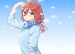  1girl absurdres blue_eyes blue_sky blue_sweater breasts brown_hair bubble commentary_request eyelashes go-toubun_no_hanayome hair_between_eyes hand_up headphones headphones_around_neck highres kongbai large_breasts long_hair nakano_miku sky sleeves_rolled_up smile solo sweater upper_body 