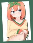  1girl bangs blue_eyes blush breasts brown_sweater closed_mouth clothes_lift collarbone commentary_request eyebrows_behind_hair go-toubun_no_hanayome green_ribbon hair_between_eyes hair_ribbon highres kujou_karasuma long_sleeves looking_at_viewer medium_breasts nakano_yotsuba navel orange_hair ribbon signature sleeves_past_wrists smile solo sweat sweater sweater_lift 