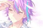  1boy blue_hair closed_mouth collared_shirt hand_up highres kamishiro_rui male_focus medium_hair multicolored_hair portrait project_sekai purple_hair sekina shirt smile solo streaked_hair upper_body wing_collar yellow_eyes 