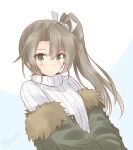  1girl alternate_hairstyle bad_id bad_twitter_id blush closed_mouth eyebrows_visible_through_hair fur-trimmed_jacket fur_trim green_eyes green_hair green_jacket hair_between_eyes highres icesherbet jacket kantai_collection long_hair long_sleeves looking_at_viewer official_alternate_costume open_clothes open_jacket ribbed_sweater side_ponytail solo sweater twitter_username two-tone_background upper_body white_sweater zuikaku_(kancolle) 