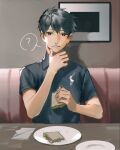  1boy ? black_hair black_shirt booth_seating collared_shirt commentary_request food hand_up highres ishida_(segu_ishida) looking_at_viewer male_focus mole mole_under_eye original parted_lips picture_(object) plate purple_eyes restaurant sandwich shirt short_hair short_sleeves sitting solo spoken_question_mark upper_body wiping_face 