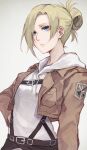  1girl annie_leonhardt blonde_hair blue_eyes brown_jacket closed_mouth commentary hair_bun hand_on_hip highres hood hoodie jacket kuroyume_(96061617) open_clothes open_jacket shingeki_no_kyojin simple_background solo upper_body white_background white_hoodie 