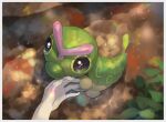  1other black_eyes blurry border caterpie caterpillar commentary_request day kikuyoshi_(tracco) leaf one-hour_drawing_challenge outdoors pokemon pokemon_(creature) sparkle white_border 