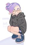  1girl blue_footwear closed_eyes commentary_request full_body grey_hoodie hood hoodie inkling inkling_girl inkling_player_character no10430453 pointy_ears purple_hair round_eyewear shoes short_hair sitting sleeves_past_wrists smile solo splatoon_(series) teeth tentacle_hair white_background 