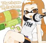  1girl :d arm_support bike_shorts black_shorts blunt_bangs blush_stickers colored_tongue commentary_request copyright_name crossed_legs fang happy headphones headphones_around_neck highres holding holding_weapon inkling inkling_girl inkling_player_character long_hair looking_at_viewer mt38lg open_mouth orange_eyes orange_hair orange_tongue pointy_ears print_shirt shirt short_sleeves shorts simple_background sitting smile solo splatoon_(series) splatoon_1 splattershot_(splatoon) suction_cups tentacle_hair thank_you twintails v-shaped_eyebrows weapon white_background white_shirt 