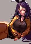  1girl arrow_(symbol) black_choker black_jacket breasts brown_legwear choker cleavage commentary facing_viewer fate/grand_order fate_(series) grey_background highres hiroshi_(hiroshixhiss) jacket large_breasts long_hair lying minamoto_no_raikou_(fate) on_side pantyhose parted_hair purple_eyes purple_hair raglan_sleeves recycling_symbol sleeves_past_wrists solo thick_thighs thighs track_jacket very_long_hair yellow_jacket zipper 