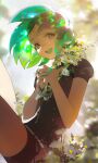  1other absurdres belt black_shirt black_shorts blurry blurry_background blurry_foreground bouquet colored_tongue crystal_hair daisy day fingernails floating_hair flower from_side gem_uniform_(houseki_no_kuni) green_eyes green_hair green_nails green_tongue highres holding holding_bouquet houseki_no_kuni knees_up light_rays looking_at_viewer open_mouth other_focus outdoors phosphophyllite puffy_short_sleeves puffy_sleeves shirt short_hair short_sleeves shorts shycocoa sitting smile solo sunbeam sunlight teeth upper_teeth_only white_belt white_flower 