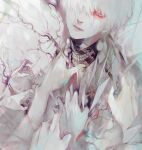  1boy bangs commentary_request grabbing grey_background hair_over_one_eye highres kaneki_ken koujima_shikasa looking_at_viewer male_focus mask mask_removed mouth_mask multicolored_background multiple_others pale_skin red_eyes short_hair solo_focus tears teeth_print tokyo_ghoul upper_body white_hair 