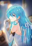  1girl 1other absurdres ahoge alternate_costume alternate_hairstyle blue_eyes blue_hair blurry blurry_background chinese_commentary commentary_request cosmetics dress earrings elbow_gloves from_behind glint gloves hair_between_eyes hatsune_miku highres holding holding_another's_hair holding_lipstick_tube jewelry lipstick_tube looking_at_viewer parted_lips sidelocks sideways_glance strapless strapless_dress vocaloid white_dress zuiai_gongzhu_dianxia 