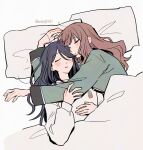  2girls bak_pep blush brown_hair closed_eyes commentary_request cuddling green_shirt hoshino_ichika_(project_sekai) korean_commentary long_hair mochizuki_honami multiple_girls parted_lips pillow project_sekai shirt simple_background sleeping sleeping_together twitter_username under_covers white_background white_shirt yuri 