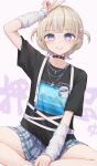  1girl absurdres alternate_costume arm_up arm_warmers black_choker black_shirt blonde_hair blue_skirt blush choker closed_mouth commentary_request highres hololive hololive_dev_is indian_style jewelry looking_at_viewer multicolored_hair necklace pleated_skirt purple_eyes purple_hair shirt short_hair short_sleeves sitting skirt streaked_hair todoroki_hajime two_side_up typho v virtual_youtuber white_arm_warmers 