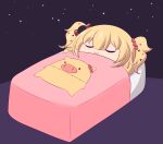  1girl :3 akai_haato bangs blonde_hair blush bow cameo haaton_(akai_haato) hair_bow hair_ornament heart heart_hair_ornament highres hololive jcdr sky sleeping solo star_(sky) starry_sky under_covers virtual_youtuber 
