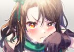  1girl bangs bare_shoulders black_gloves blush bow brown_hair commentary_request eyebrows_visible_through_hair gloves green_bow grey_background hair_between_eyes hair_bow hand_up highres ittokyu king_halo_(umamusume) looking_at_viewer one_side_up parted_bangs parted_lips red_eyes solo sweat umamusume upper_body 