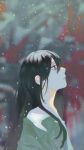  1girl 23i2ko black_hair blurry blurry_background expressionless from_side green_jacket hair_over_shoulder highres jacket original red_eyes snow snowing solo upper_body 